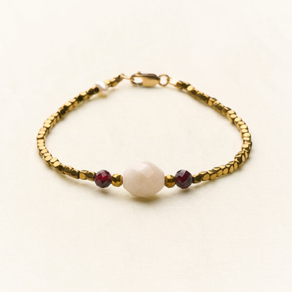 Antique Chic Bracelet - White & Bordeaux